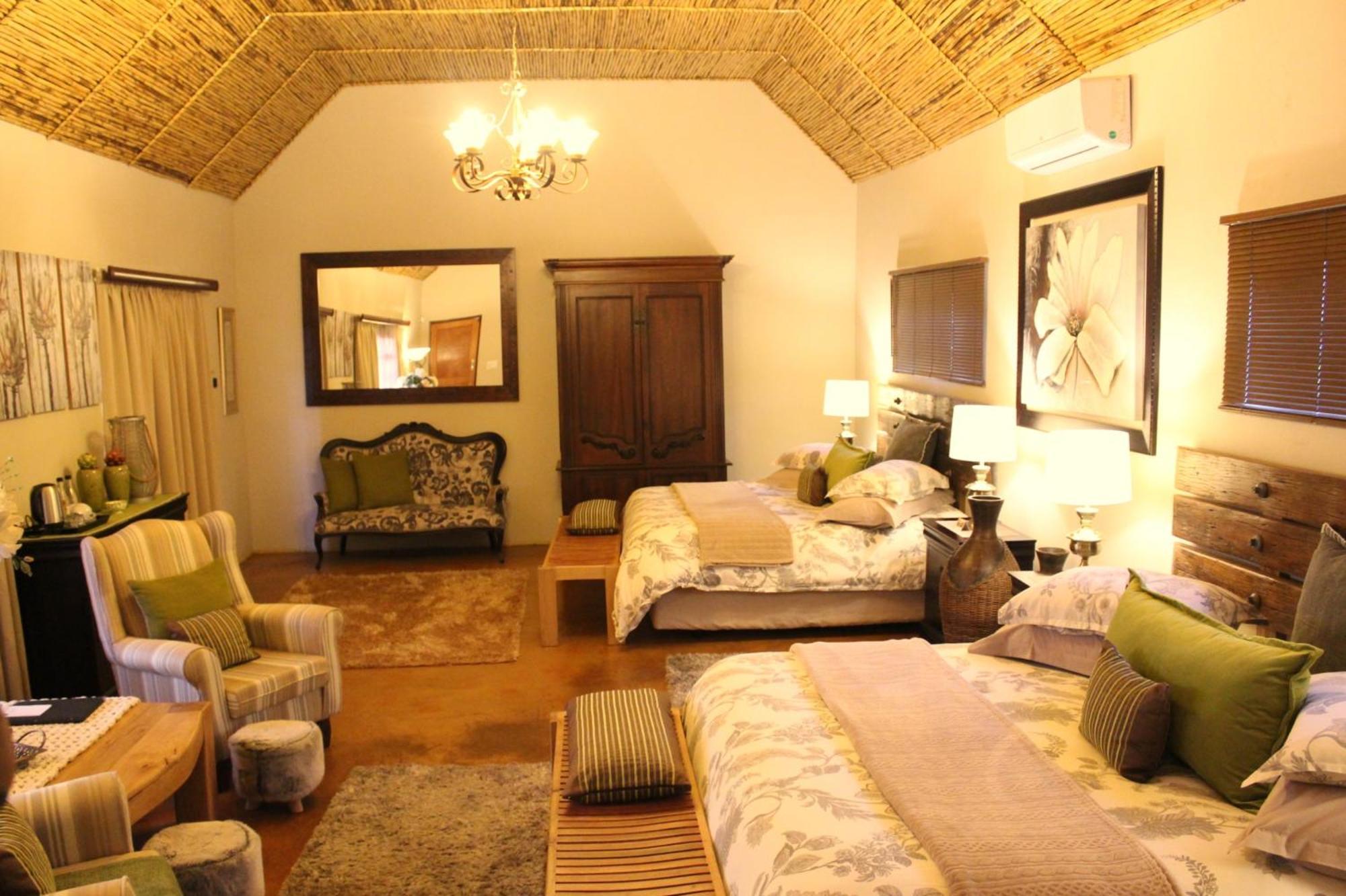Valley Bushveld Country Lodge Аддо Экстерьер фото